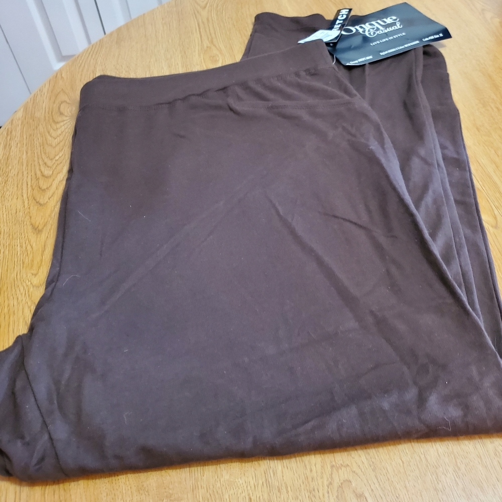 Women's brown stretch pants / slacks.  Size 3X  NWT